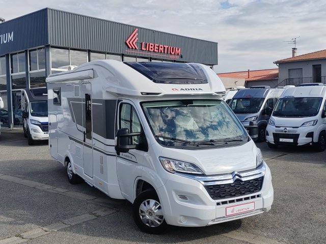 Achat Adria Matrix Axess 650 DL Occasion