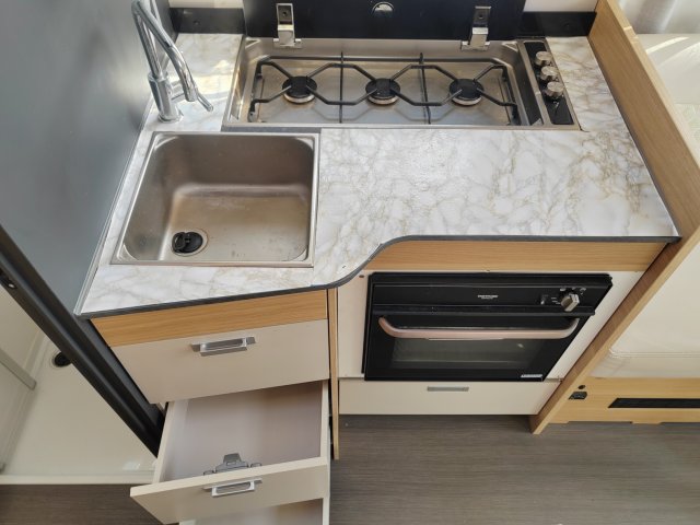 Adria Matrix Axess 650 DL - Photo 19
