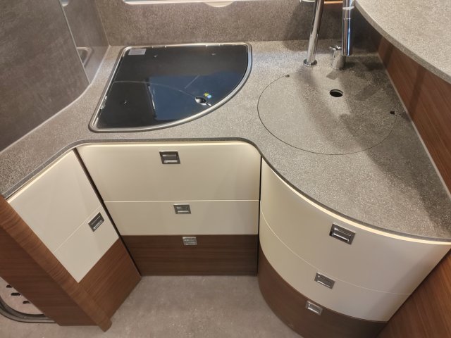 Carthago Chic C-Line I 4.9 LE Fiat - Photo 10