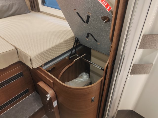 Carthago Chic C-Line I 4.9 LE Fiat - Photo 18