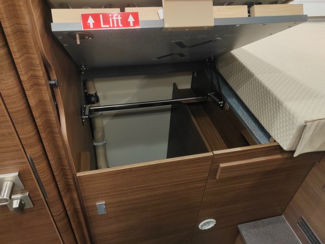 Carthago Chic C-Line I 4.9 LE Fiat - Photo 19