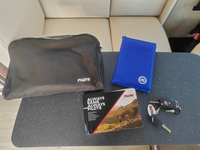 Pilote P 726 FC Evidence - Photo 25