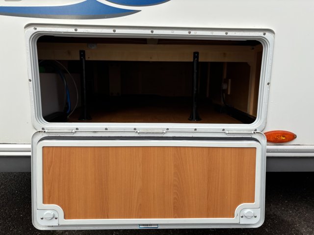 Caravelair Allegra 410 - Photo 22