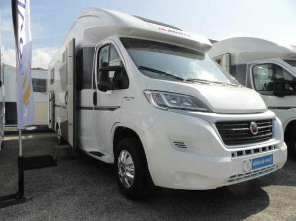 Adria Matrix Axess M 670 SC