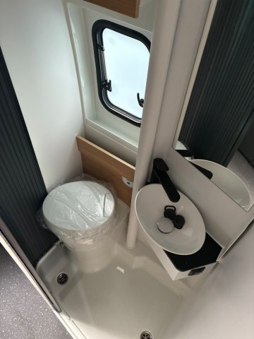 Adria Twin 640 SLB 60ème anniversaire - Photo 9