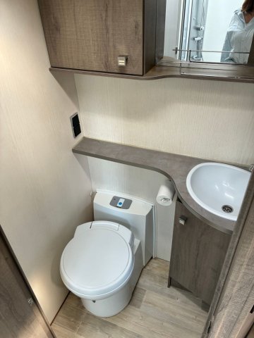 Bavaria Initial I741C Style I741 C - Photo 13