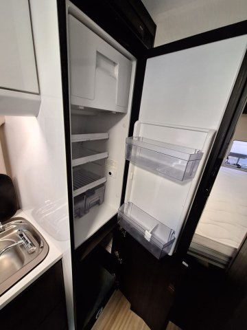 Benimar Benivan 190 Up - Photo 12