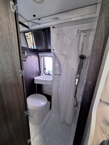 Benimar Benivan 190 Up - Photo 13