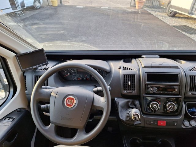 Benimar Benivan 190 Up - Photo 15