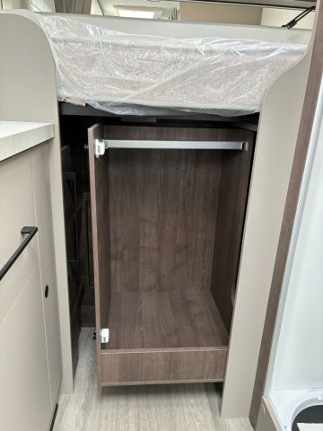 Benimar Yrteo 840 - Photo 16