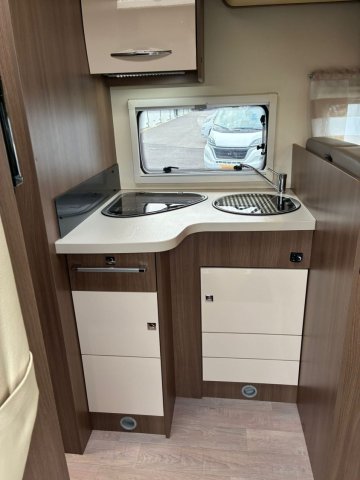 Challenger Genesis 296 - Photo 14