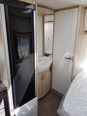 Hobby De Luxe 460 UFE - Photo 6