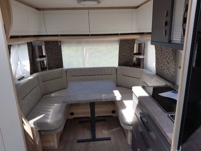 Hobby De Luxe 460 UFE - Photo 9