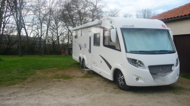 Eura Mobil Integra I 850 QB - Photo 1