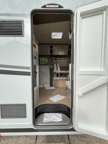 Burstner Lyseo I 736 SANDY GREY - Photo 2