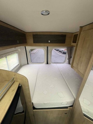 Font Vendome Leader Van - Photo 7