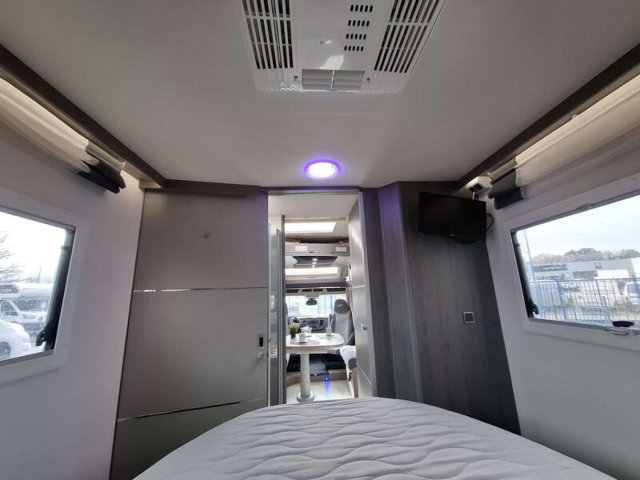 Challenger 348 XLB Graphite Edition - Photo 10