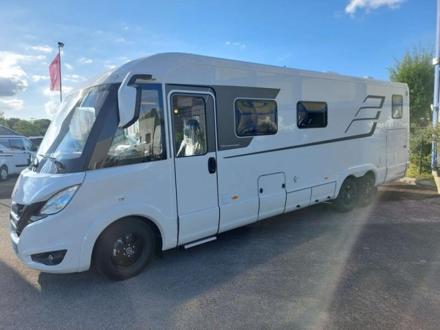 Hymer Classe-B MasterLine I 880 bml-i - Photo 3