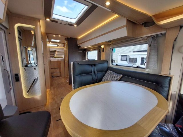 Hymer Classe-B MasterLine I 880 bml-i - Photo 9