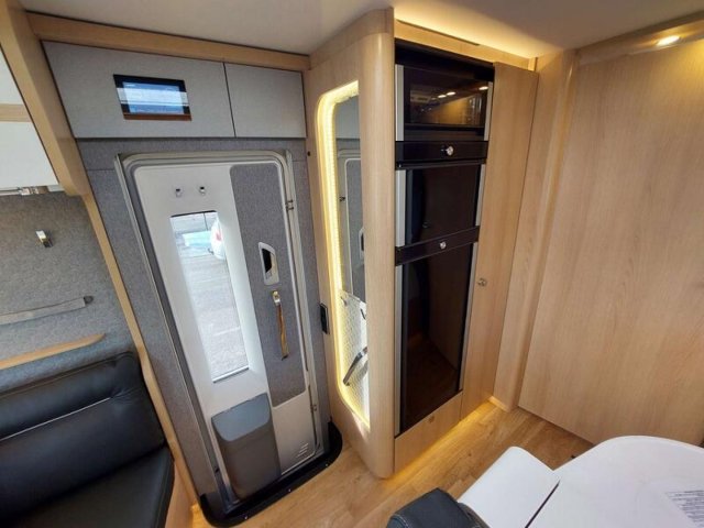 Hymer Classe-B MasterLine I 880 bml-i - Photo 11