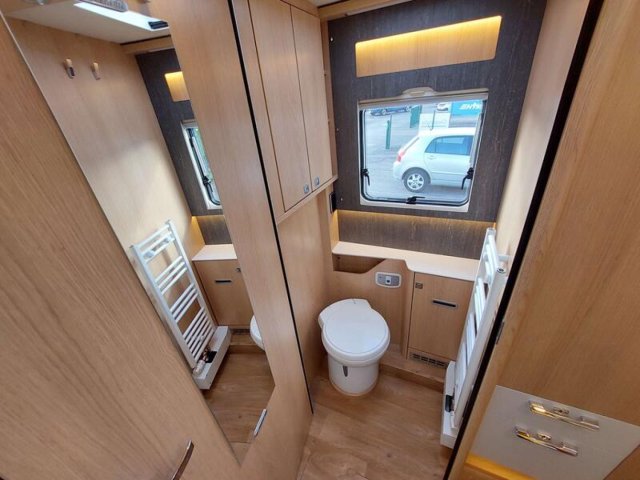 Hymer Classe-B MasterLine I 880 bml-i - Photo 14
