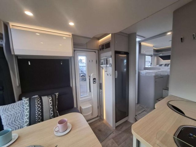 Hymer Tramp S 685 - Photo 8