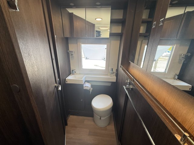 Benimar Tessoro 487 - Photo 13