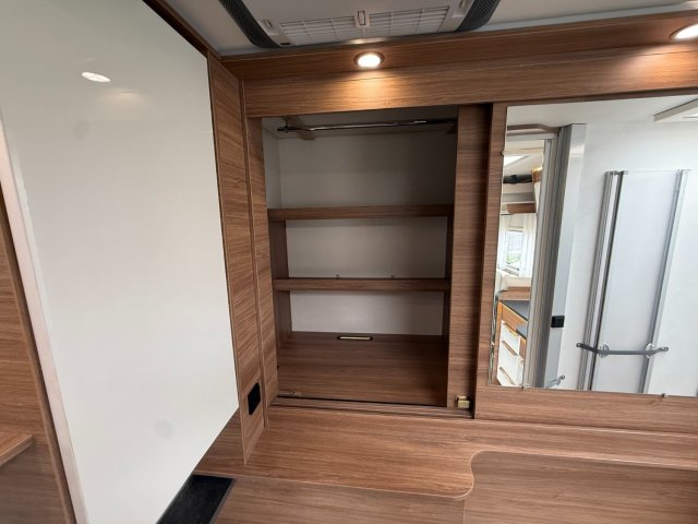 Pilote P 696 D Expression EVIDENCE - Photo 12