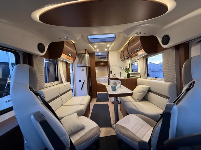 Rapido 8096 DF 55 ans PREM - Photo 7