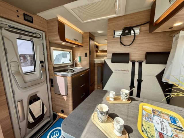 Weinsberg CaraCompact MB 640 MEG Edition Pepper - Photo 8