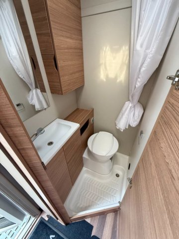 Weinsberg CaraOne 390 QD - Photo 5