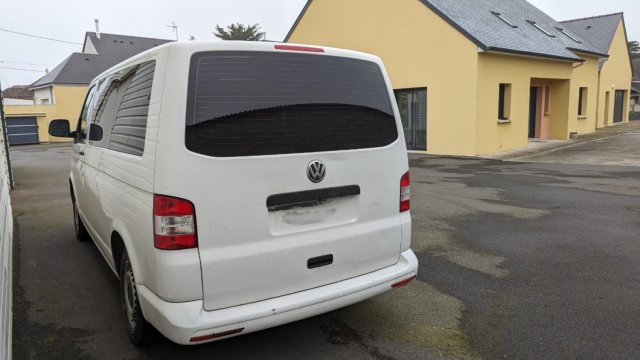 Volkswagen T5 L1H1 - Photo 2