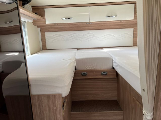 Burstner Delfin T 690 G - Photo 13