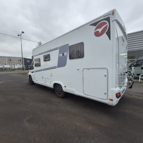 Pilote P 746 FC Evidence PROFILE P746 - Photo 3