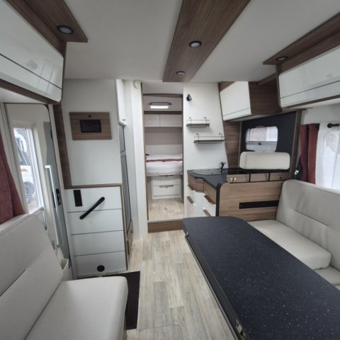 Pilote P 746 FC Evidence PROFILE P746 - Photo 4