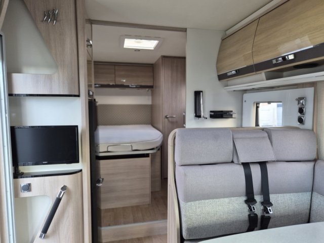 Rapido 650 F PROFILE - Photo 5