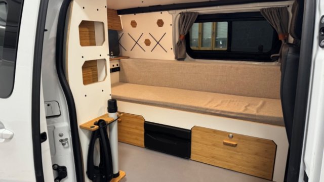 Opel Vivaro Aménagé VAN MANIA North West - Photo 12