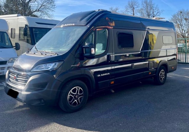 Adria Twin Supreme 640 SGX Occasion