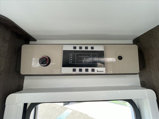 Benimar Yrteo 840 - Photo 9