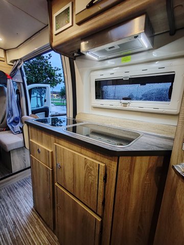 Font Vendome Vantura - Photo 5