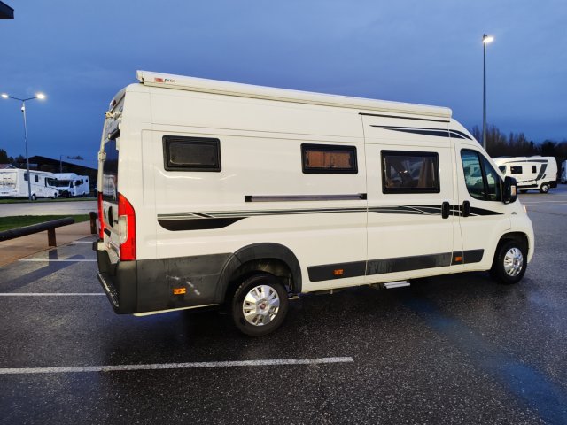 Font Vendome Vantura - Photo 10