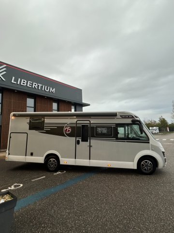 Mc Louis Nevis 881  25 EDITION - Photo 2