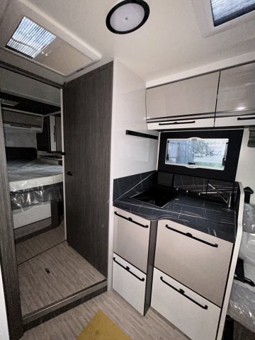 Mc Louis Nevis 881  25 EDITION - Photo 10