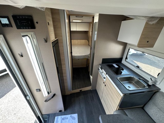 Challenger 318 Anniversary Edition - Photo 5