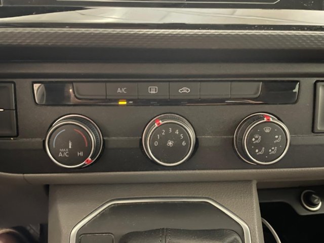 Volkswagen California Coach - Photo 22