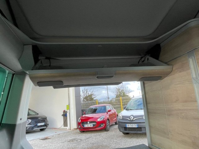 Volkswagen California Coach - Photo 42