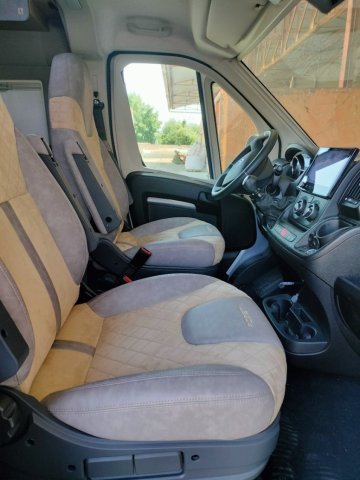 Robeta Dionysus - Photo 2