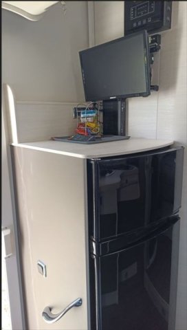 Challenger Genesis 288 EB - Photo 11