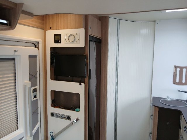 Burstner BT 6805 Delfin - Photo 4