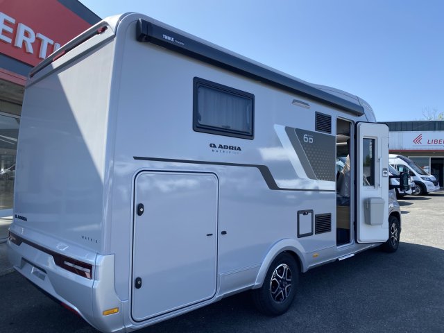Adria Matrix Axess 650 DC 60 ANS - Photo 2